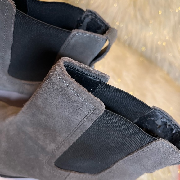 Sam Edelman 'Hanley' Suede Chelsea Boot size 8 - Picture 6 of 7